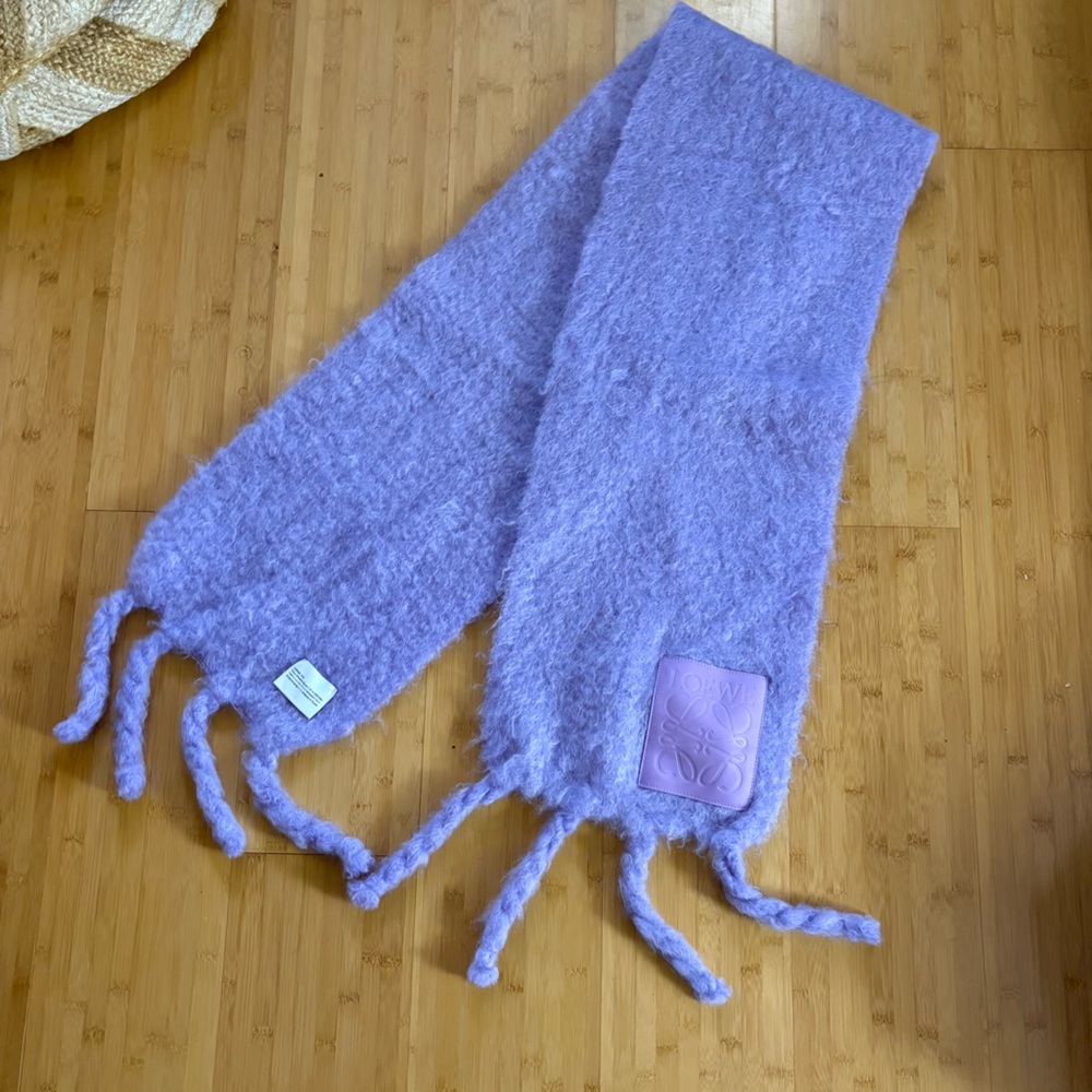 Loewe large lilac winter Scarf